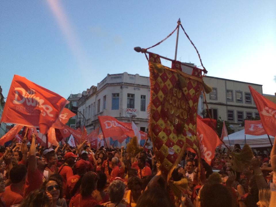 Uma tarde vermelha – Mobilização pela reeleição de Dilma no Recife, Pernambuco