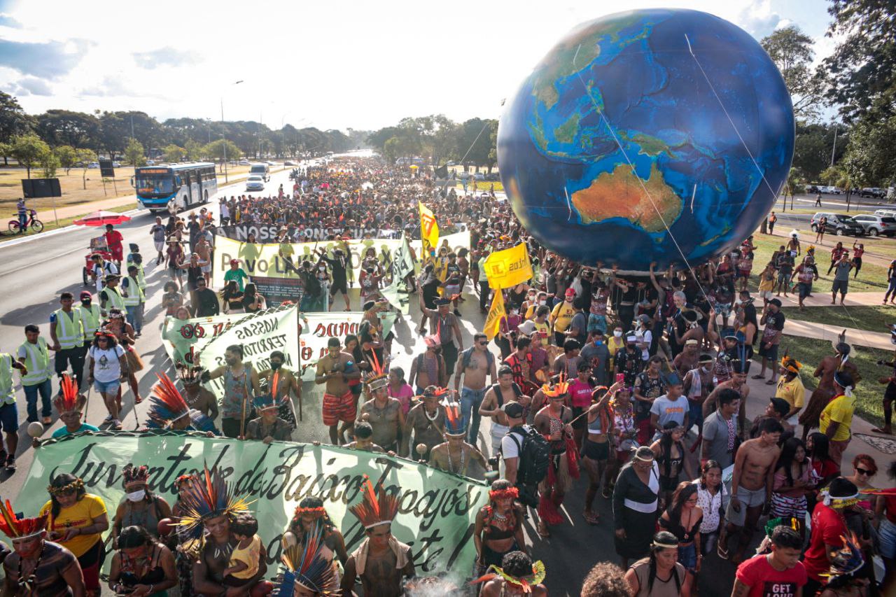 Acampamento Terra Livre anuncia a retomada do Brasil pelos territórios e na política