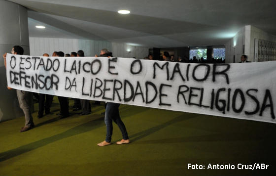 Audiência no STF debate ensino religioso nas escolas públicas brasileiras – organizações da sociedade civil divulgam carta conjunta em defesa do Estado laico